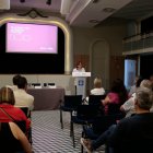 La consellera Paneque, durant la trobada amb autoritats del Camp de Tarragona per presentar el pla de Barris i Viles de Catalunya