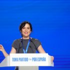 La presidenta de la Comunitat de Madrid, Isabel Díaz Ayuso, al congrés del PP
