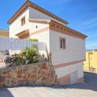 Imagen del chalet que se subasta por un euro en el Vendrell.