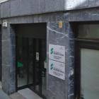 Exterior de l'Oficina de la Seguretat Social de Móra d'Ebre.