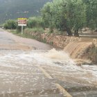 Imatge d'arxiu d'una acumulació d'aigua a la carretera Mas de Barberans