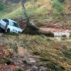 Un cotxe que el riu Cardener ha arrossegat durant el temporal