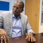 Oury Bailo Diallo a les oficines del Diari Més.