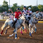 Una competició amb cavalls a Reus.