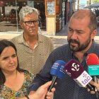 Els consellers republicans, ahir, durant la compareixença a la plaça Verdaguer.