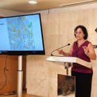 La regidora de Seguretat Ciutadana i Convivència, Dolors Vázquez, explicant els canvis.