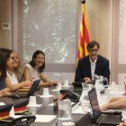El president de la Generalitat, Salvador Illa; i la consellera d'Interior, Núria Parlon, encapçalen la reunió de coordinació per abordar l'onada de calor i els incendis a Catalunya al CECAT