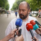 Imatge del conseller Xavi Puig durant l'atenció als mitjans.