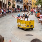 La plaça de l’Església va ser el punt del recorregut de la baixada de trastos que va aplegar més públic.