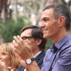 El president espanyol, Pedro Sánchez, i el de la Generalitat, Salvador Illa, a la Festa de la Rosa del PSC