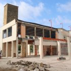 Imatge de les obres a l'edifici del menjador del futur alberg de joventut de la Ciutat Residencial de Tarragona.