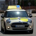 Un vehicle de l'autoescola Hoy-voy Tarragona durant una pràctica.