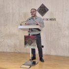 A partir de l’elaboració d’un plat senzill es fomentarà la interacció entre persones de diverses procedències tot aprenent vocabulari i expressions gastronòmiques.