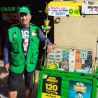 Imatge de Diego González, el venedor que ha portat la sort a Valls.