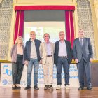 A l’acte hi van assistir 4 dels primers metges formats al centre.