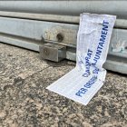 Precinte municipal en un local ocupat a Sabadell