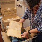 El fons de Ferran Çivit, en el moment de ser arxivat al CRAI campus Catalunya.