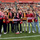 Imatge del grup durant la presentació del videoclip al Nou Estadi Costa Daurada