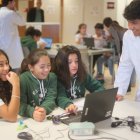 Tallers de la URV i l’AEQT al CRAI del campus SESCELADES