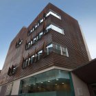 El Servei d'Informació i Atenció a les Dones (SIAD) està ubicat al Casal de la Dona.