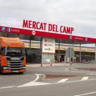 Fotografia d'arxiu de l'entrada de les instal·lacions del Mercat del Camp.