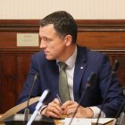 El conseller d’Agricultura, Òscar Ordeig, en una reunió per abordar la resposta econòmica a la pesta porcina africana