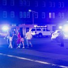 El tiroteo obligó a acordonar la zona y ha causado también al menos 12 heridos