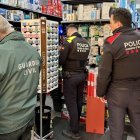 S’han intervingut articles amb un valor total superior a 1.200 euros.