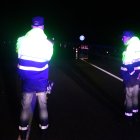 Agents dels Mossos a la carretera N-340 a Alcanar, tallada per l'acumulació de pluja