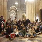 El recorregut va explorar l’interior i exterior de la Catedral, així com el seu claustre