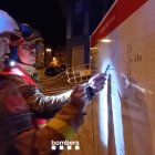 Imatge d'arxiu dels Bombers durant una de les actuacions d'aquesta nit.