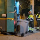 L'equip de recollida selectiva del Vendrell durant un dels serveis.