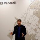 L'alcalde del Vendrell, Kenneth Martínez, durant la trobada amb els mitjans de comunicació.