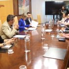 Imatge de la segona reunió entre entitats i partits de la Diputació de Tarragona.