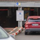 Fotografia de l'entrada del pàrquing del Carrefour de Reus, de pagament des d’aquest dilluns 19 de gener.