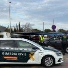 La víctima viajaba en el interior del vehículo del detenido.