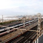 Les vies de l'estació de trens de Tarragona amb diversos trens aturats per la interrupcció del servei.