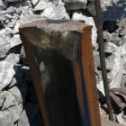 El carril trencat que hauria provocat el descarrilament.