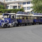 Imatge d’arxiu del trenet turístic, gestionat per RJ Autocares els últims anys.