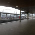 Aspecte de l'andana sense activitat de l'estació de trens de Tarragona, aquest diumenge