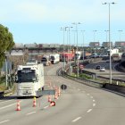 Cua de vehicles a l'AP-7 sentit sud arribant al punt del tall