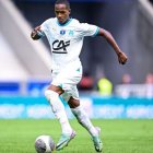 El jove Keyliane Abdallah amb la samarreta del Marsella.