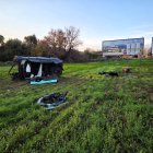 Imatge de com va quedar el vehicle accidentat, on el motor va sortir disparat fora del xassís.
