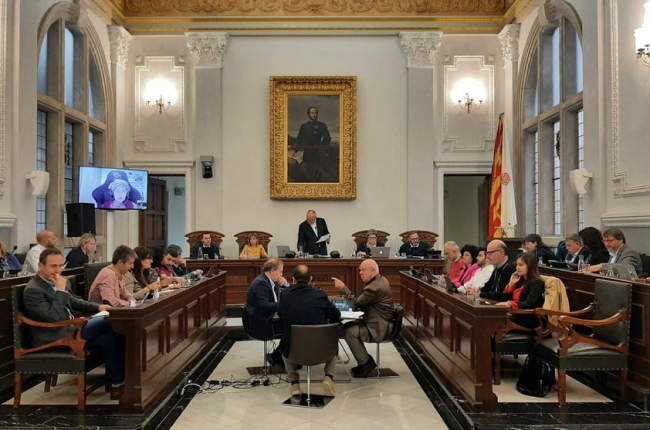 Imatge del ple de l'Ajuntament de Reus, on s'ha aprovat l'Ordenança de Mobilitat Sostenible.