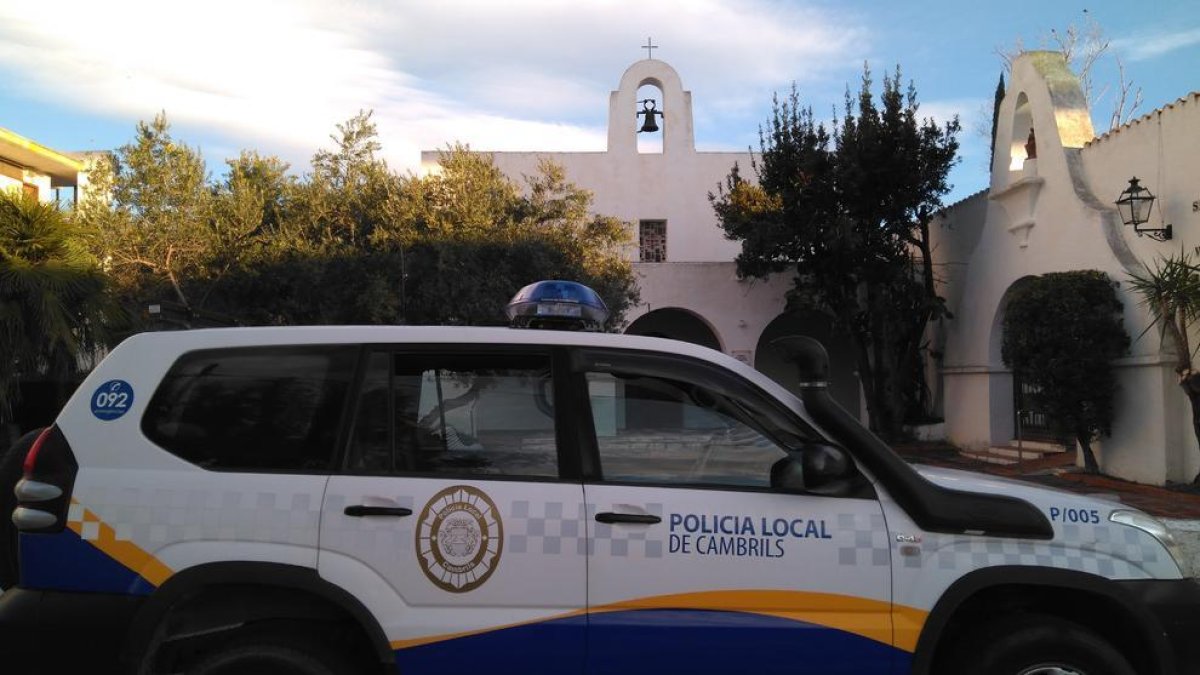 Imagen de archivo de un coche de la Policía Local de Cambrils