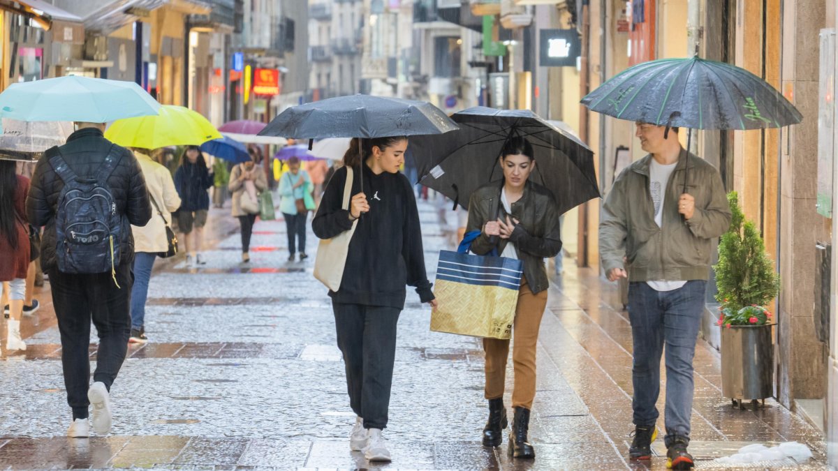 Imatge d'arxiu d'un episodi de pluja a Reus.