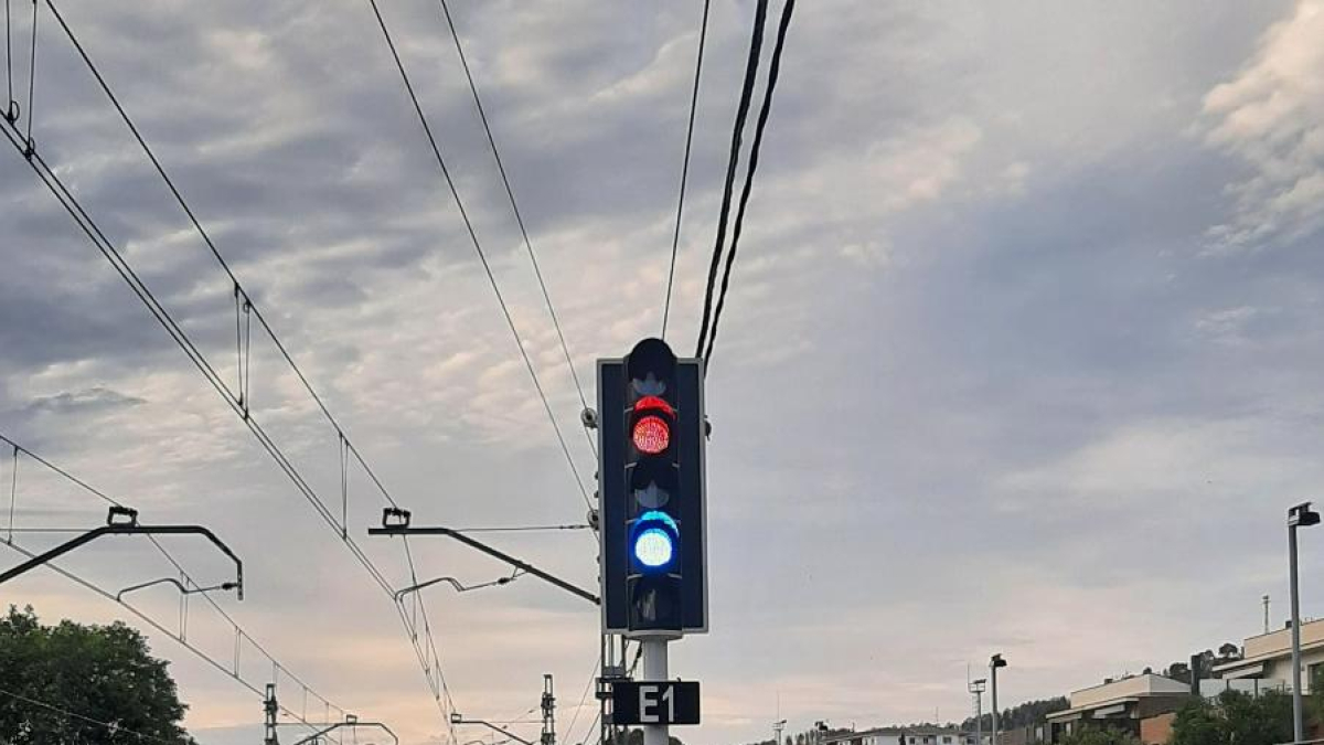 Imagen de un tramo de vía de Adif.