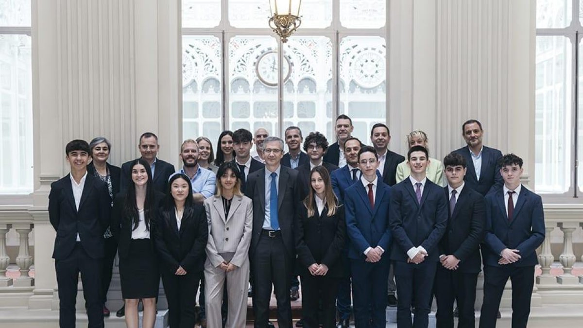 Imatge dels alumnes del Martí Franqués que van participar en el concurs.