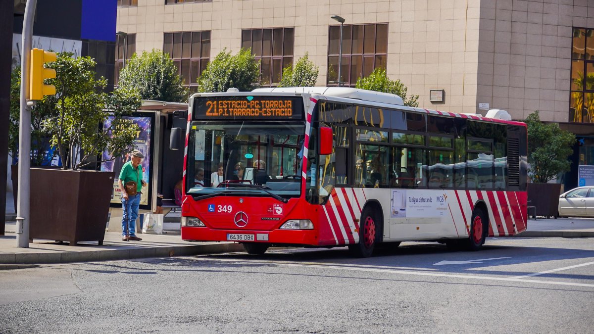 L’Empresa Municipal de Transports està duent a terme un estudi intern per a dirimir quin tipus de combustible és més adient.