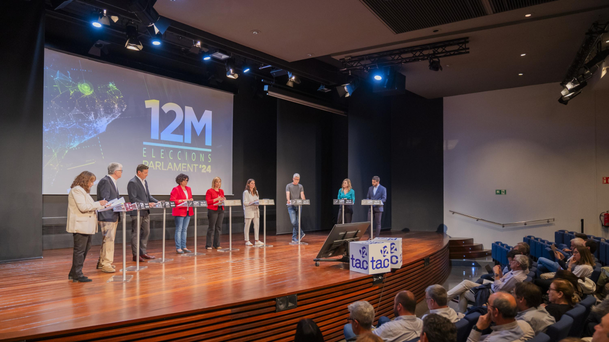 Imatge durant el debat organitzat per Diari Més i TAC 12.